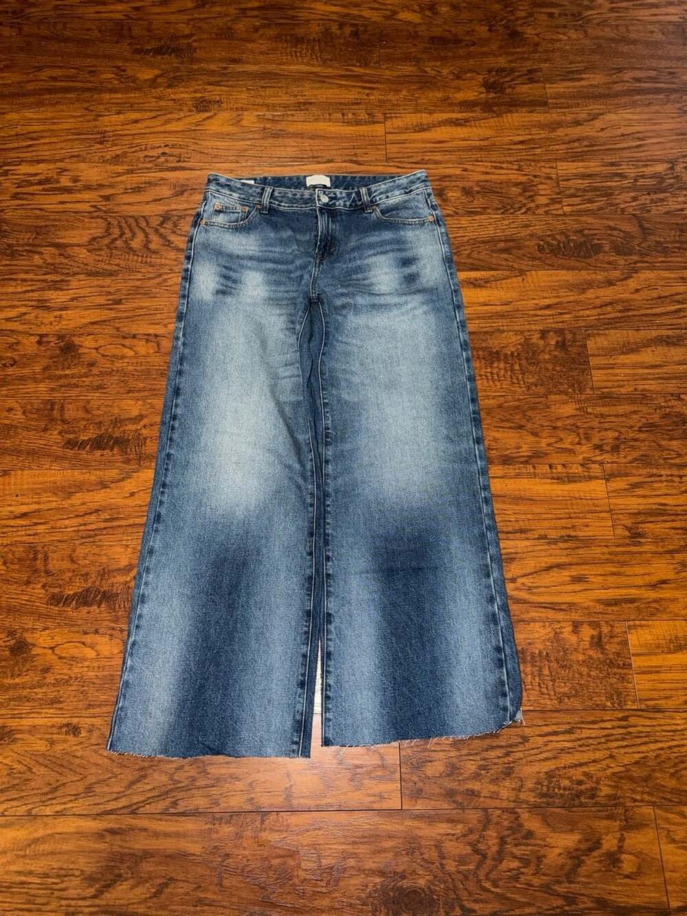 Pacific Sunwear Wide Leg casey low rise baggy size 28 Blue Denim Distressed